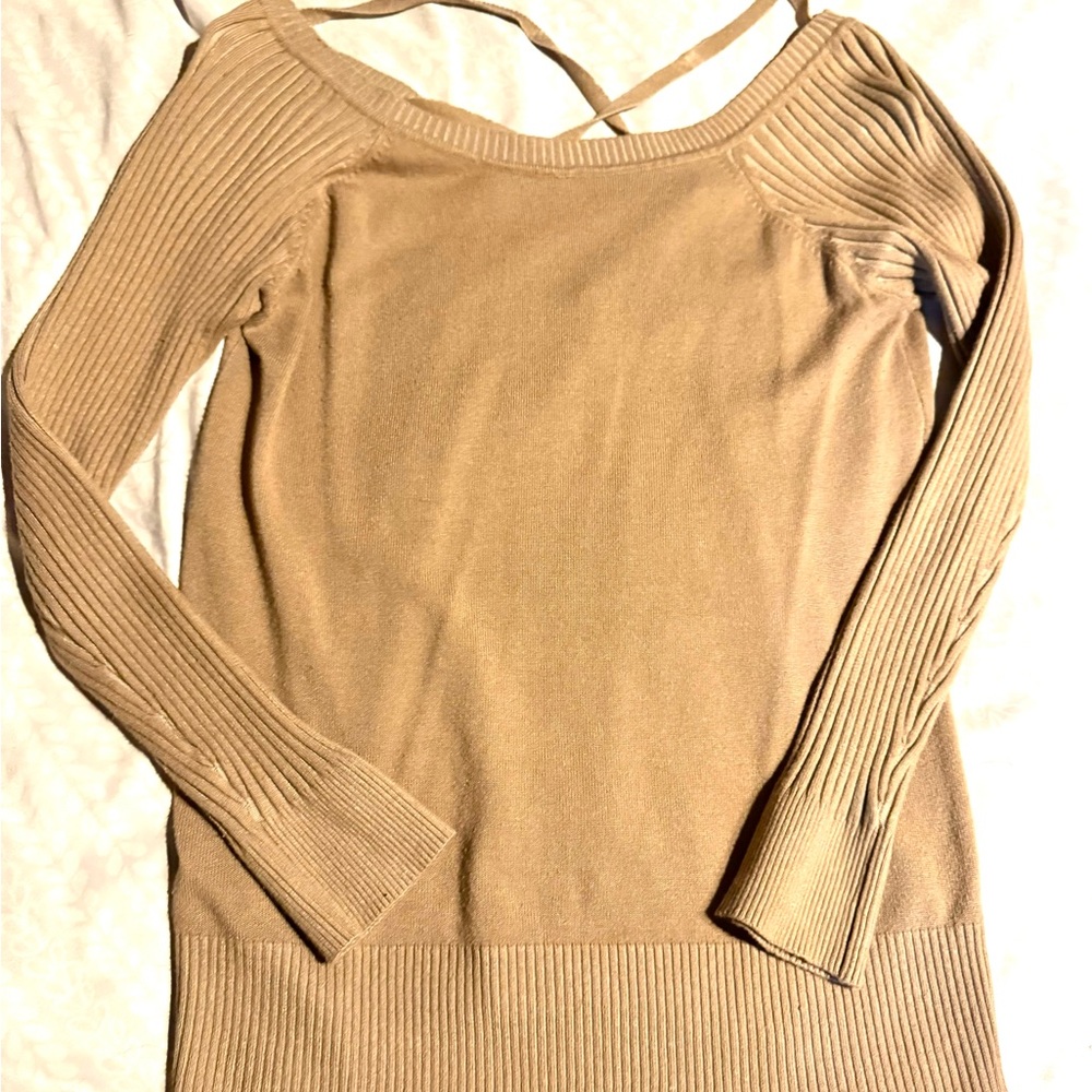 Elegant Tan Women's Sweater